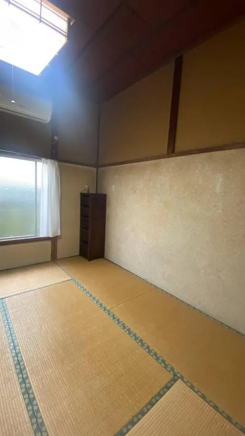 Mcarthur Heights Hotel Miura 3*,  Japón