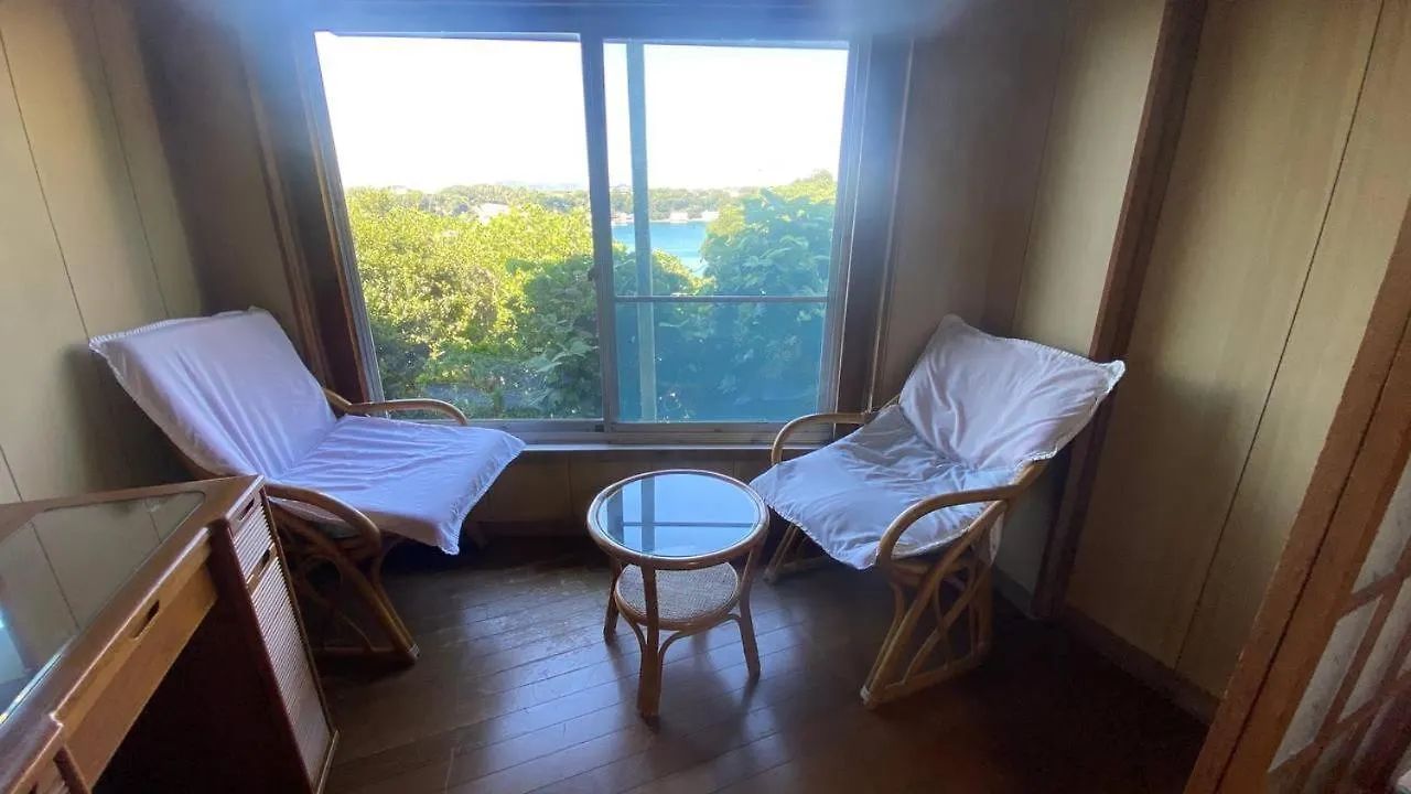 Mcarthur Heights Hotel Miura