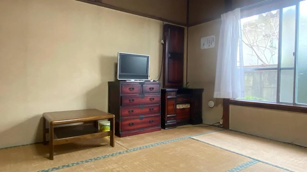 Mcarthur Heights Hotel Miura 3*,