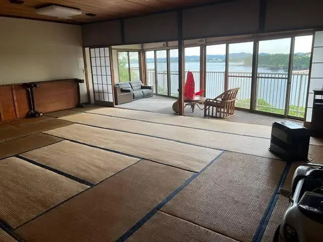 Mcarthur Heights Hotel Miura
